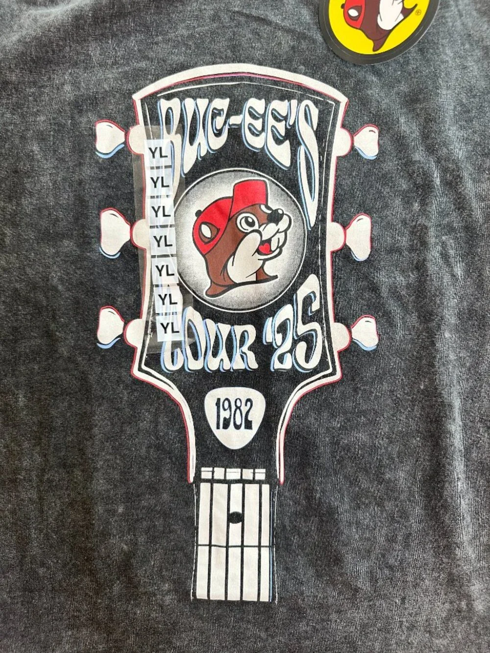 Buc-ee's T-Shirt Youth L Gray Acid Wash Tour '25 Guitar Graphic Short Sleeve Tee